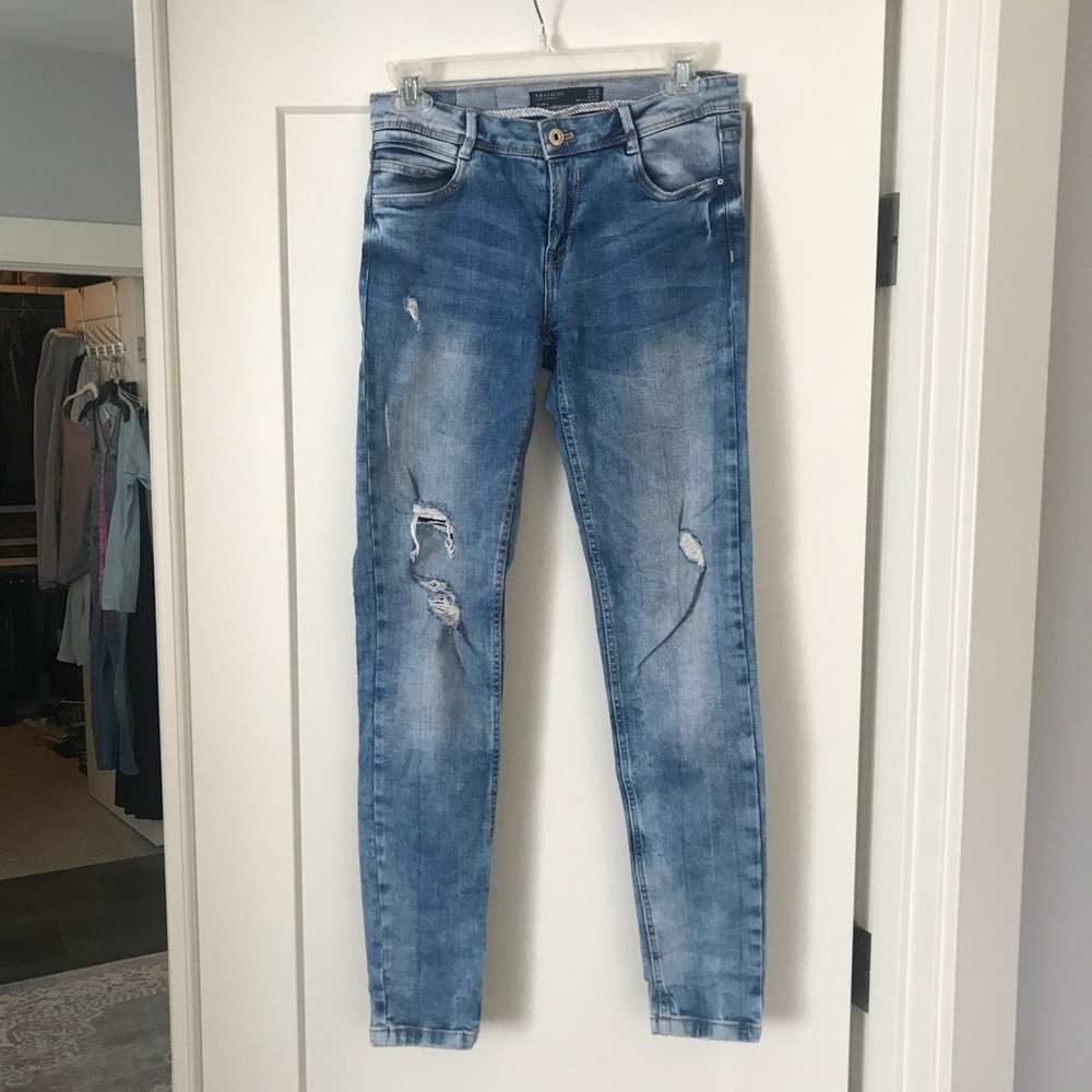 Zara distressed skinny jean